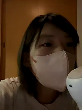 Snapshot of usako_2025 chatting on 11.04.25 usako 2025 online show from 11.04.25