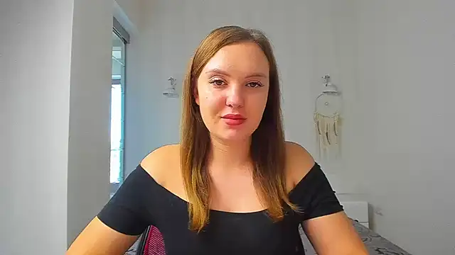 EmmaNorman online show from 09.21.25