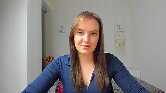 EmmaNorman online show from 11.04.25