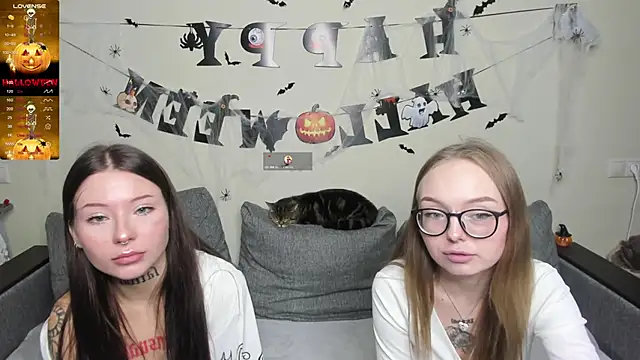 bitchdancer0 online show from 10.29.25