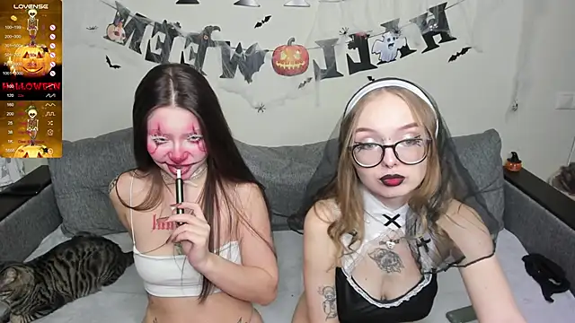 bitchdancer0 online show from 10.31.25