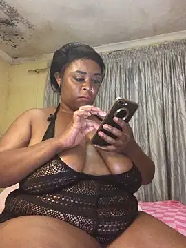 Snapshot of KINKYBOOTI22 chatting on 04.02.26 KINKYBOOTI22 online show from 04.02.26