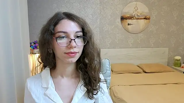 KellyShines online show from 06.10.26