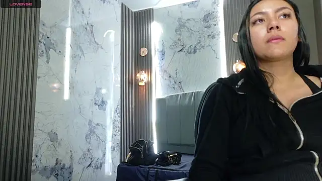 Snapshot of Megara_25 chatting on 09.29.25 Megara 25 online show from 09.29.25