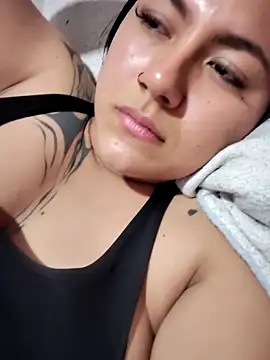 Snapshot of Megara_25 chatting on 09.30.25 Megara 25 online show from 09.30.25