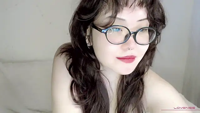 tsunade chan online show from 12.19.25