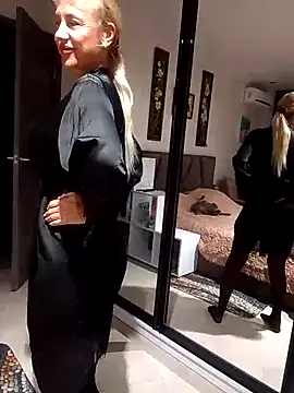 KissMiSveet online show from 09.16.25