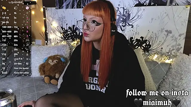 Snapshot of mia__yui chatting on 01.10.26 mia yui online show from 01.10.26