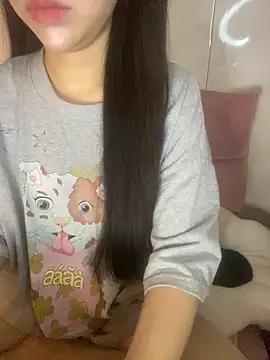 Snapshot of RubyBerry chatting on 11.09.25 RubyBerry online show from 11.09.25