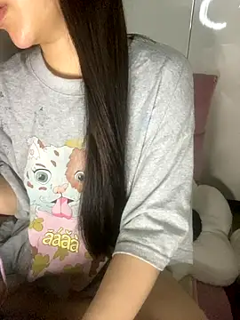 Snapshot of RubyBerry chatting on 11.11.25 RubyBerry online show from 11.11.25