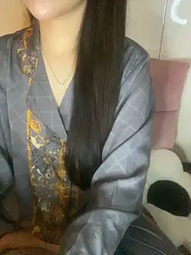 Snapshot of RubyBerry chatting on 11.12.25 RubyBerry online show from 11.12.25