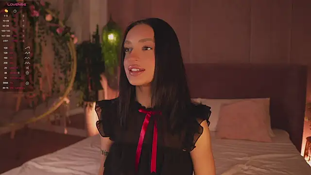 AdoraCortes online show from 11.23.25