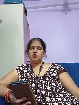 Snapshot of Sonalihot_ chatting on 06.13.26 Sonalihot online show from 06.13.26