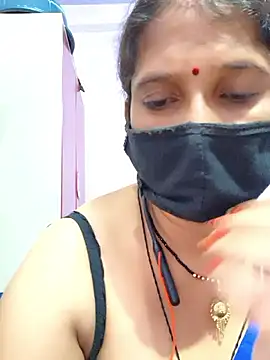 Snapshot of Sonalihot_ chatting on 06.22.26 Sonalihot online show from 06.22.26
