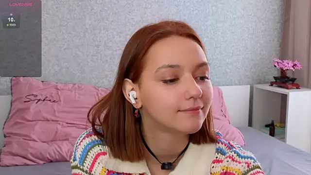Snapshot of MiaSkyKiss chatting on 06.22.26 MiaSkyKiss online show from 06.22.26