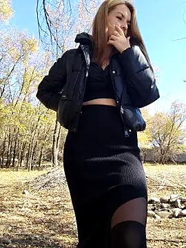 Snapshot of YOOUR_EVAA chatting on 10.08.25 YOOUR EVAA online show from 10.08.25