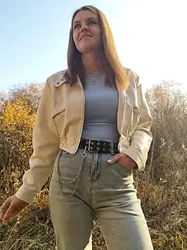 Snapshot of YOOUR_EVAA chatting on 10.23.25 YOOUR EVAA online show from 10.23.25