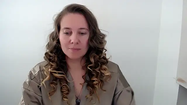 Snapshot of Darklure_ chatting on 10.04.25 Darklure online show from 10.04.25