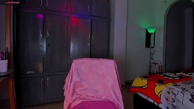 Snapshot of latingabby chatting on 10.07.25 latingabby online show from 10.07.25