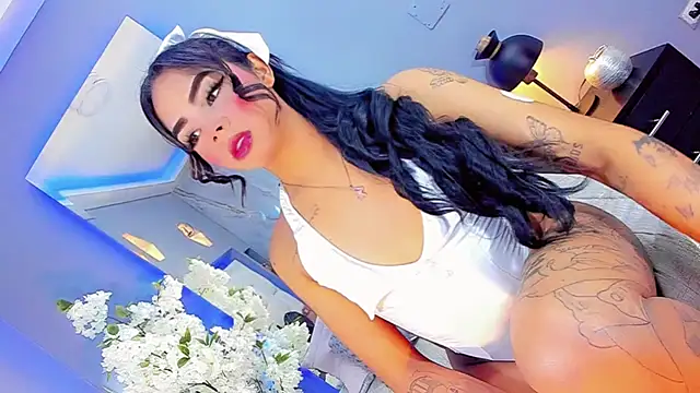 Snapshot of VanessaStonee chatting on 10.08.25 VanessaStonee online show from 10.08.25