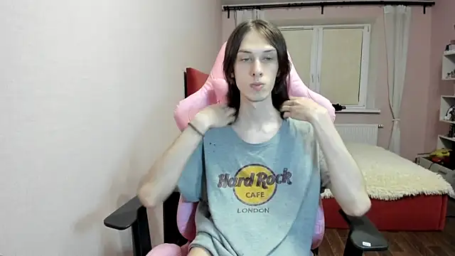 eleganc3 online show from 10.20.25