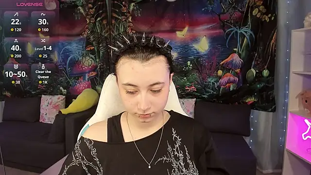 ClaraParks online show from 04.05.26