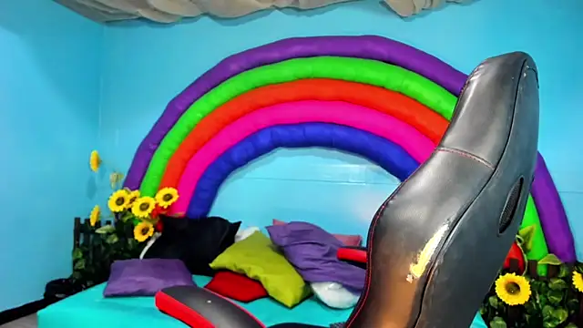 Dahlia Moss online show from 01.14.26