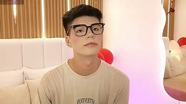 Snapshot of Dulcey_ chatting on 02.14.26 Dulcey online show from 02.14.26