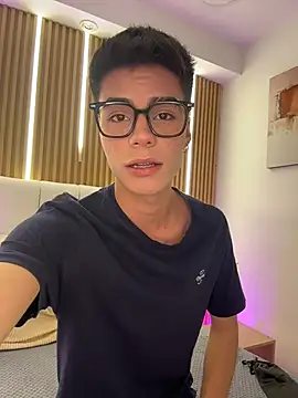 Dulcey  online show from 03.18.26