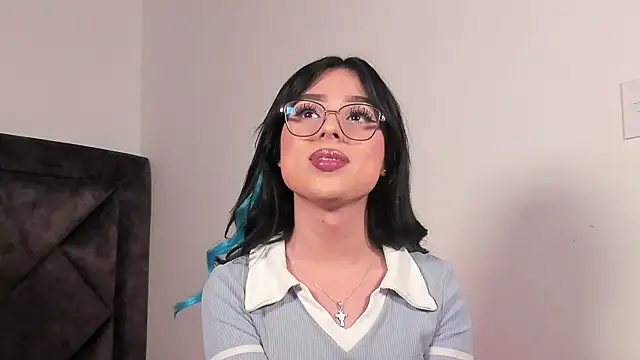 Snapshot of SamanthaRivas_ chatting on 10.11.25 SamanthaRivas online show from 10.11.25