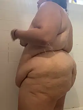 Snapshot of lulusatansbaby chatting on 10.14.25 lulusatansbaby online show from 10.14.25