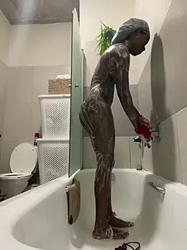 Snapshot of prettydollyy chatting on 02.25.26 prettydollyy online show from 02.25.26