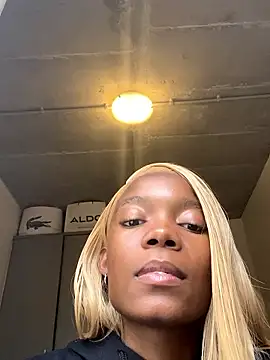 prettydollyy online show from 03.18.26