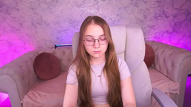 ArrinaWairr online show from 12.19.25