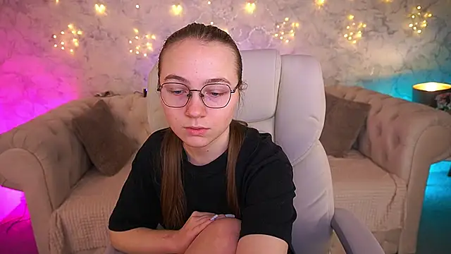 ArrinaWairr online show from 03.19.26