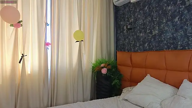 SoftBliss online show from 09.16.25