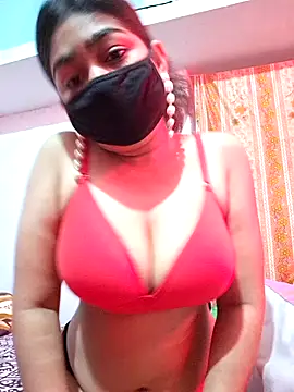 SofiaLeo online show from 10.28.25