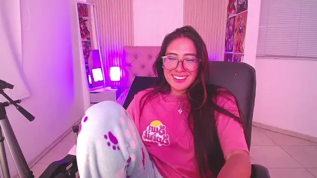 Bonnali lune online show from 10.12.25