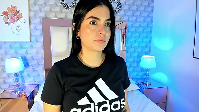 Snapshot of Sasha__sims__ chatting on 10.07.25 Sasha sims online show from 10.07.25