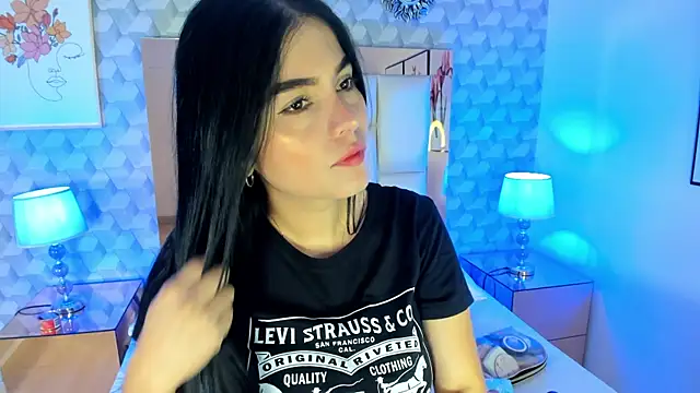 Snapshot of Sasha__sims__ chatting on 10.22.25 Sasha sims online show from 10.22.25