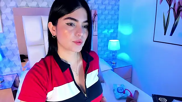 Snapshot of Sasha__sims__ chatting on 10.30.25 Sasha sims online show from 10.30.25