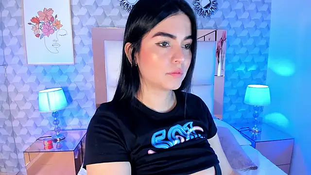 Snapshot of Sasha__sims__ chatting on 10.31.25 Sasha sims online show from 10.31.25