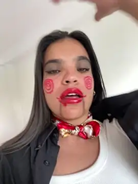 JuanitaMore01 online show from 10.23.25