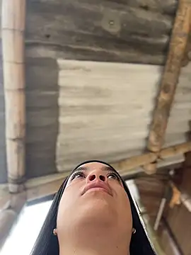 JuanitaMore01 online show from 02.14.26