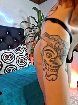 AliciaWhite online show from 09.29.25