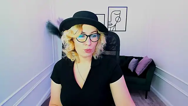 CamilaFatem online show from 09.12.25