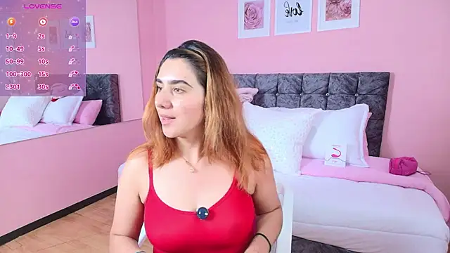 Snapshot of maddie_beauty chatting on 02.07.26 maddie beauty online show from 02.07.26