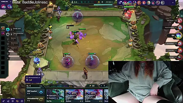 Snapshot of BaddieJoline chatting on 10.04.25 BaddieJoline online show from 10.04.25