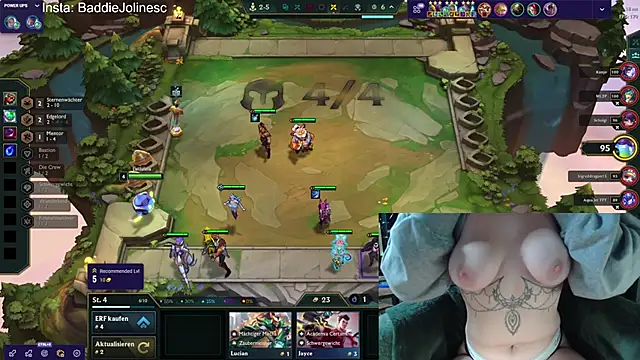 Snapshot of BaddieJoline chatting on 10.06.25 BaddieJoline online show from 10.06.25