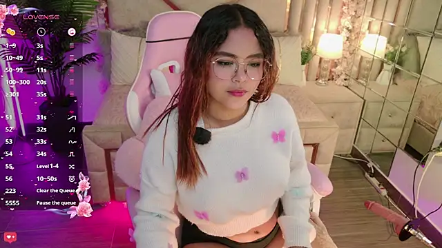 Snapshot of eimy_2 chatting on 11.07.25 eimy 2 online show from 11.07.25